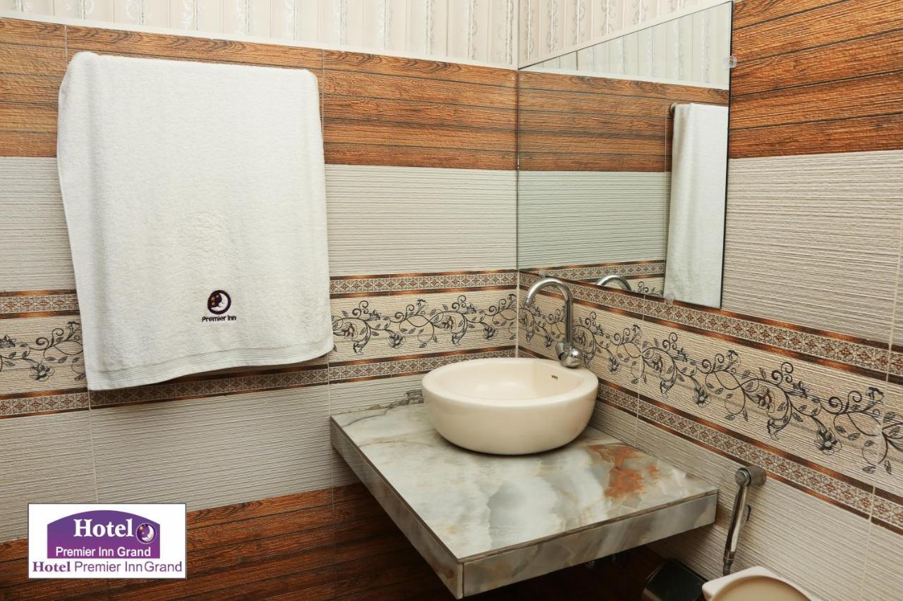Premier Inn Johar Town Лахор Экстерьер фото