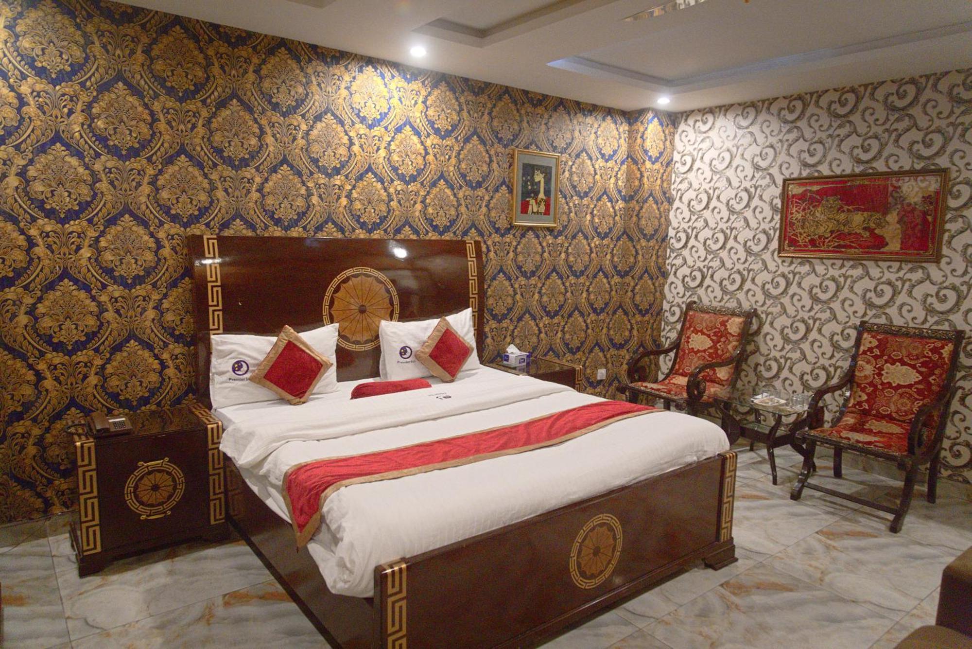 Premier Inn Johar Town Лахор Экстерьер фото
